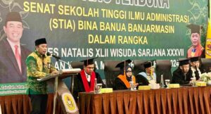 Paman Birin : Para Wisudwan Harus Mampu Bersaing Dan Berkontribusi Untuk Melanjutkan Pembangunan Di Kalimantan Selatan