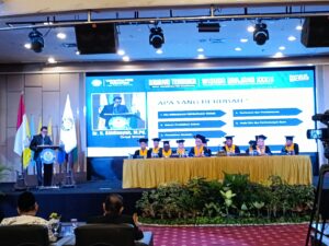 Sidang Terbuka Senat Universitas PGRI Kalimantan Wisuda Sarjana XXXIII